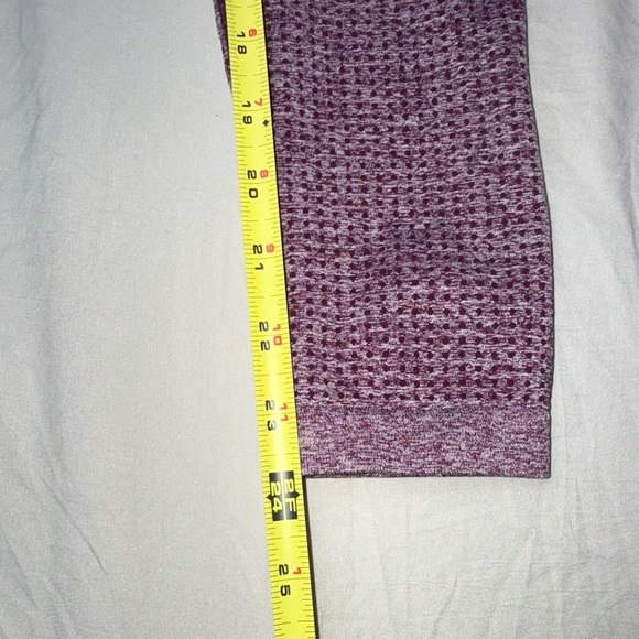 Gymshark Vital Seamless workout leggings in a purple marl colo - Picture 4 of 6
